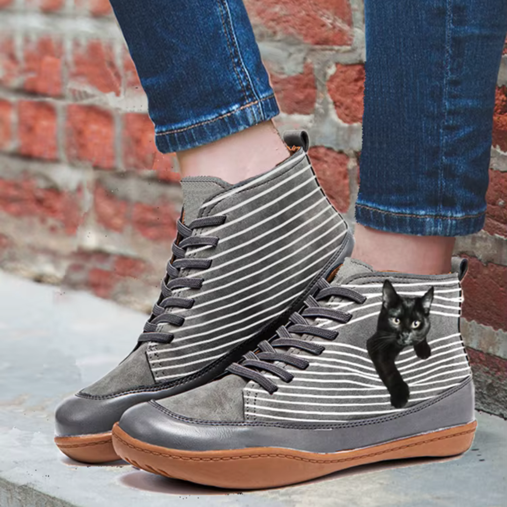 Jenna | Leather Ankle Boots for Cat Lovers