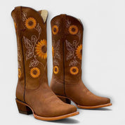 Victoria | Chic Western-Inspired Boots